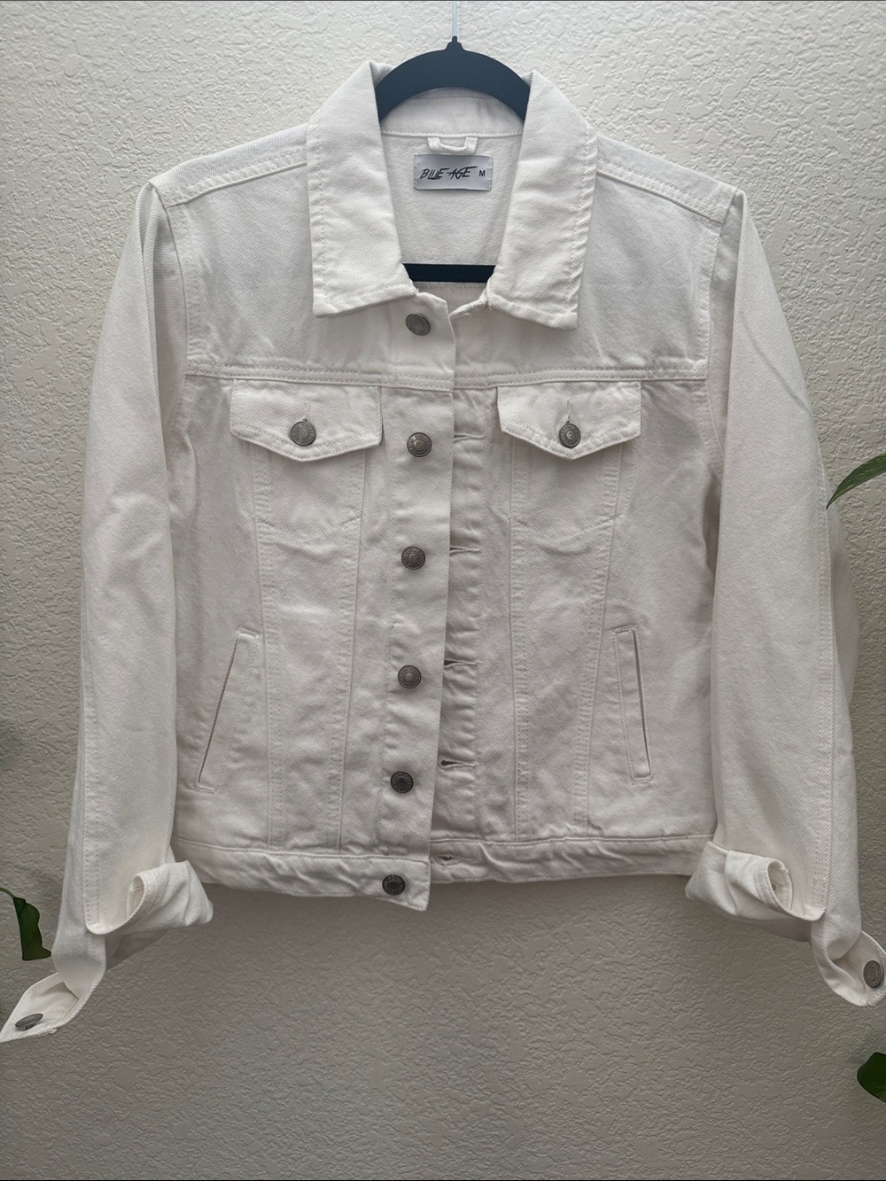 Blue Age White Denim Jacket Women’s M/L Classic Jean Jacket NWOT